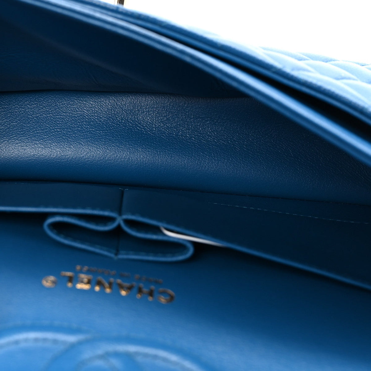 Caviar Quilted Medium Double Flap Blue