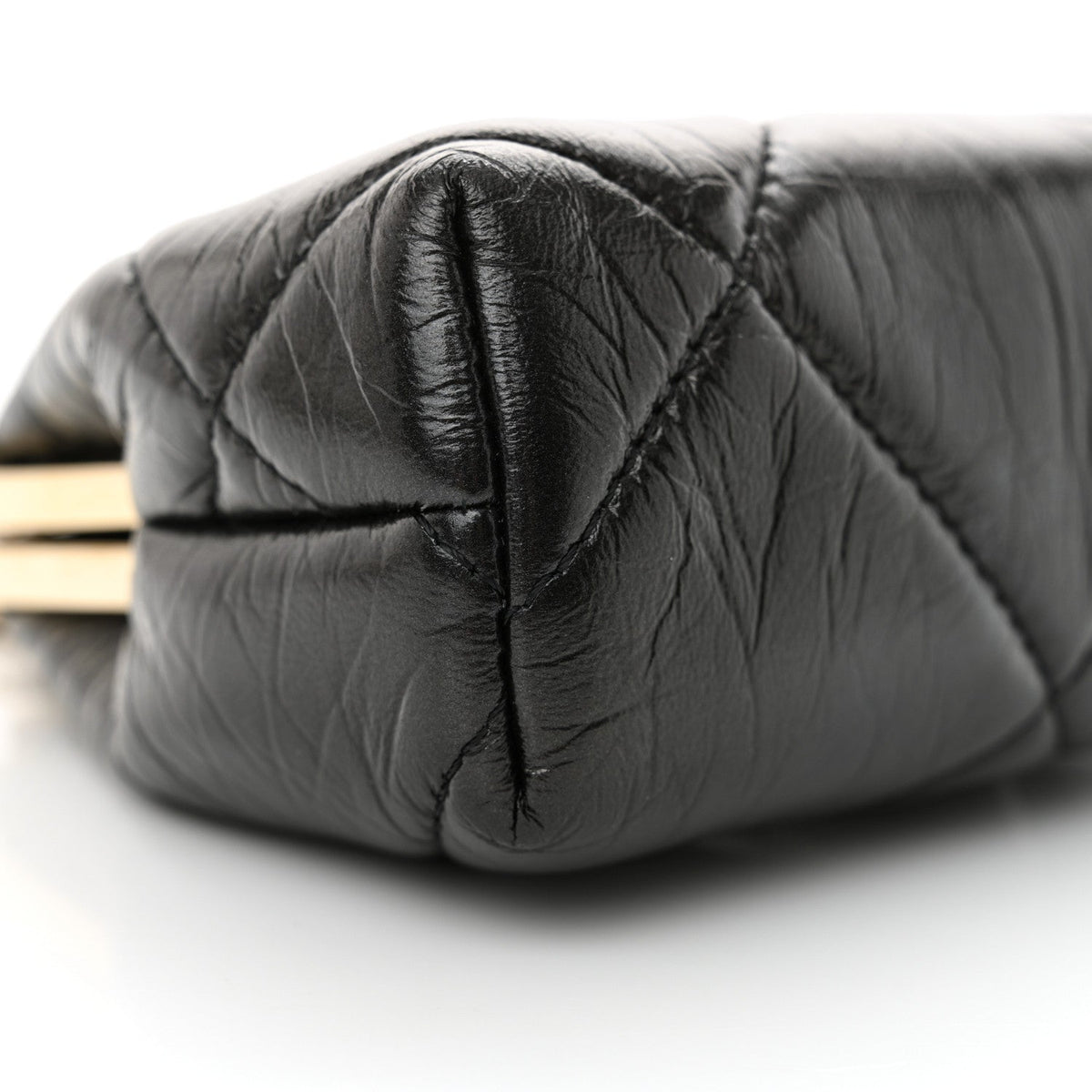 Shiny Aged Lambskin Quilted Kiss Lock Clutch With Chain Black