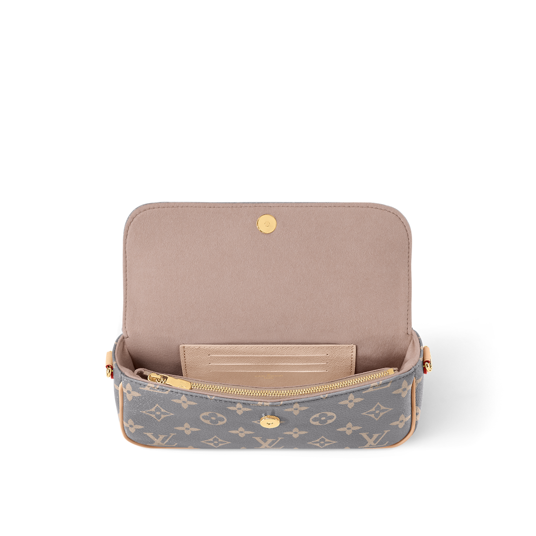 Louis Vuitton M12778 Wallet on Chain Ivy