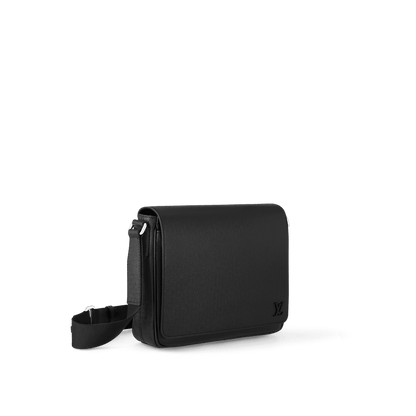 Louis Vuitton M30850 District PM