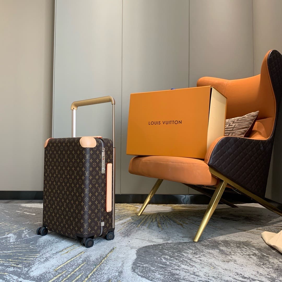 Louis Vuitton M23203 Horizon 55