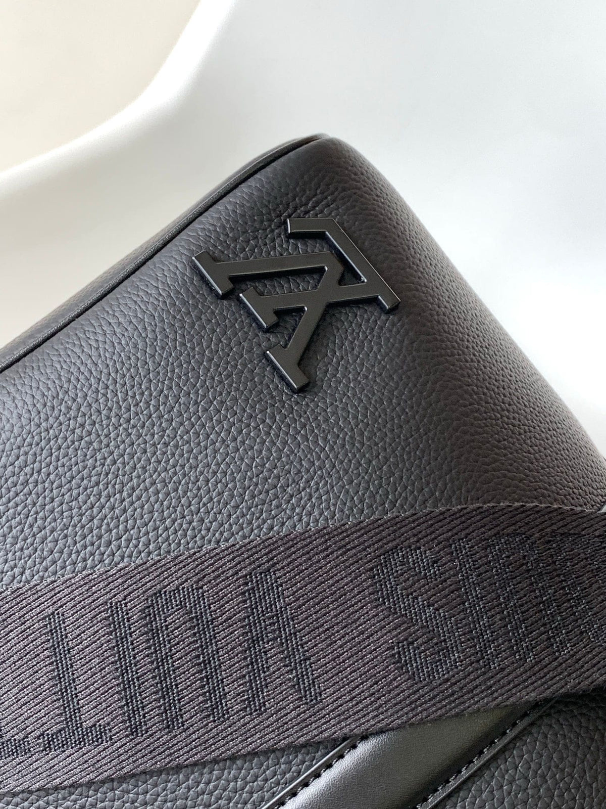 Louis Vuitton M21420 Keepall Bandoulière 50