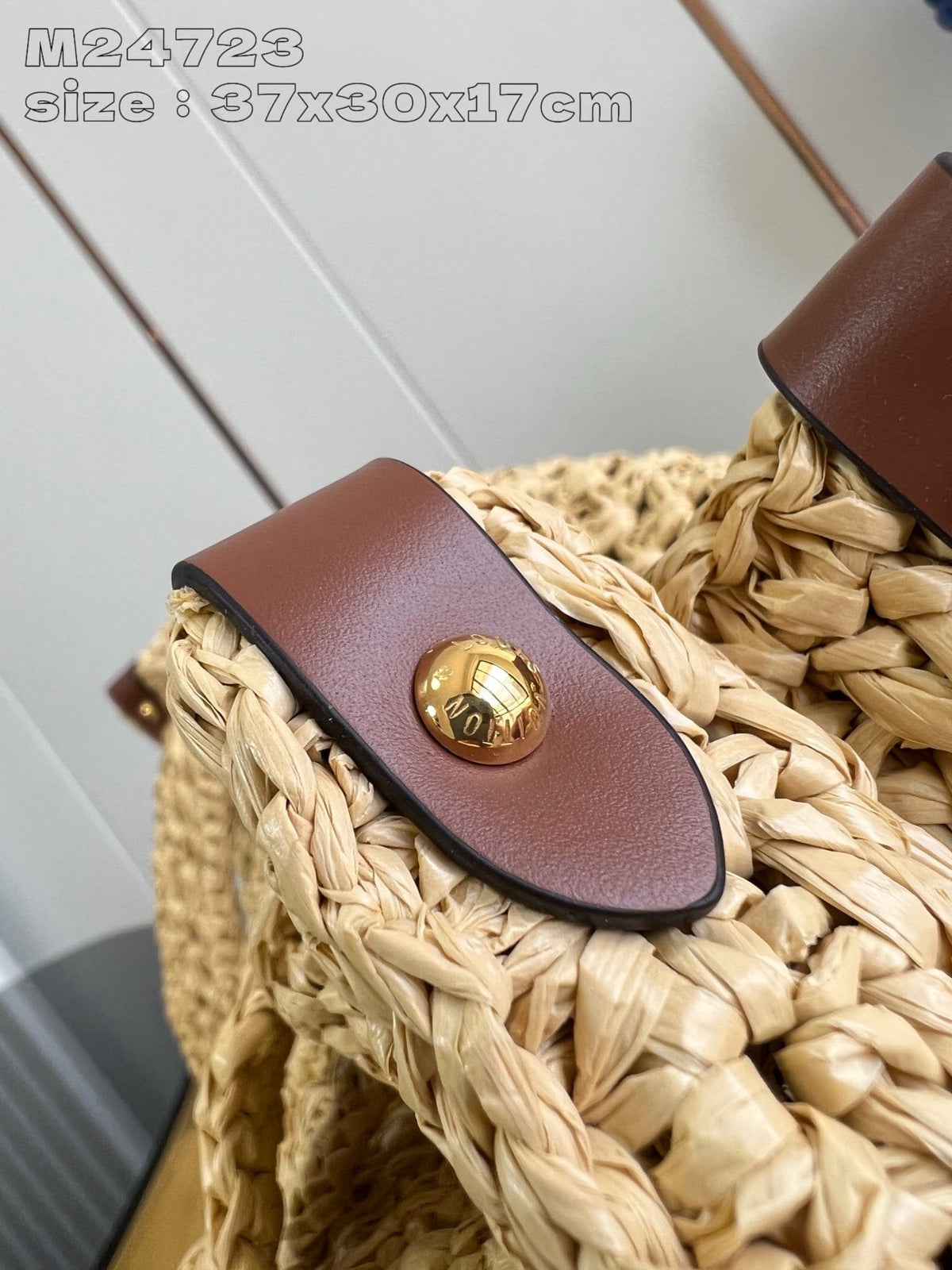 Louis Vuitton M24723 OnTheGo MM