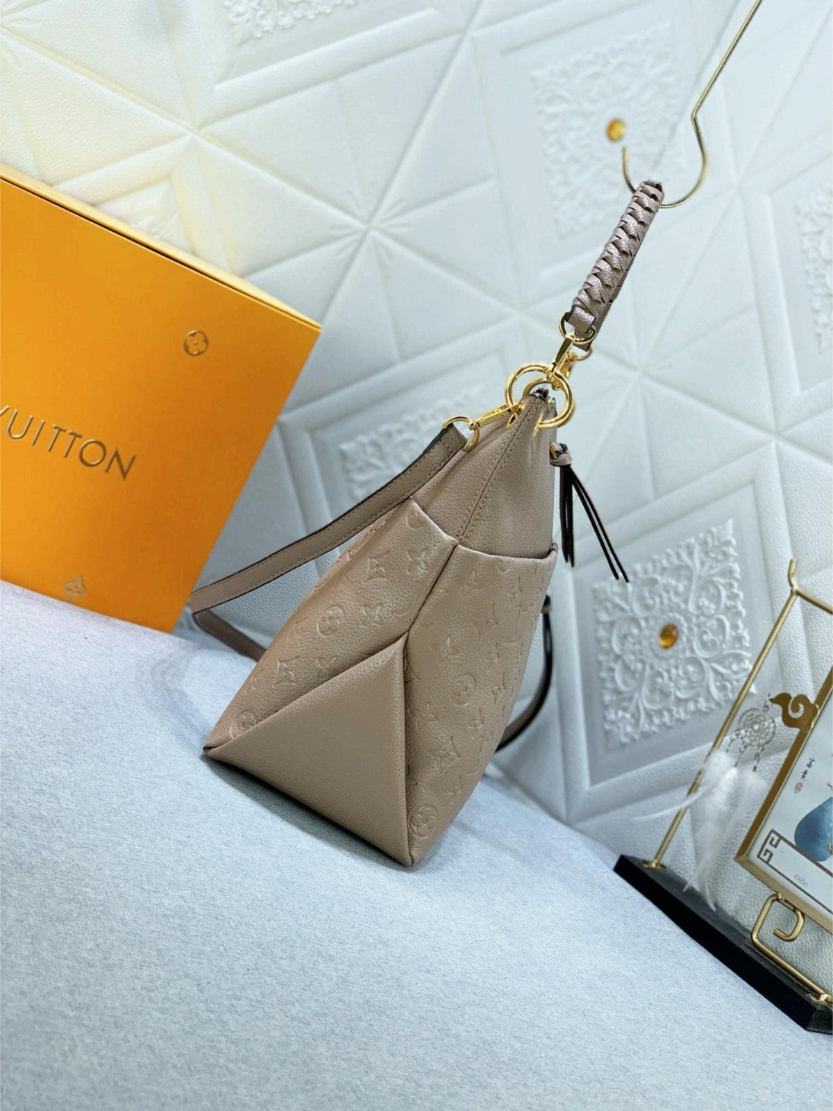 Louis Vuitton M45523 Maida hobo