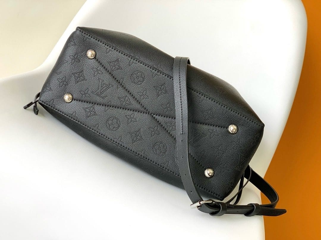 Louis Vuitton M59200 Bella Tote