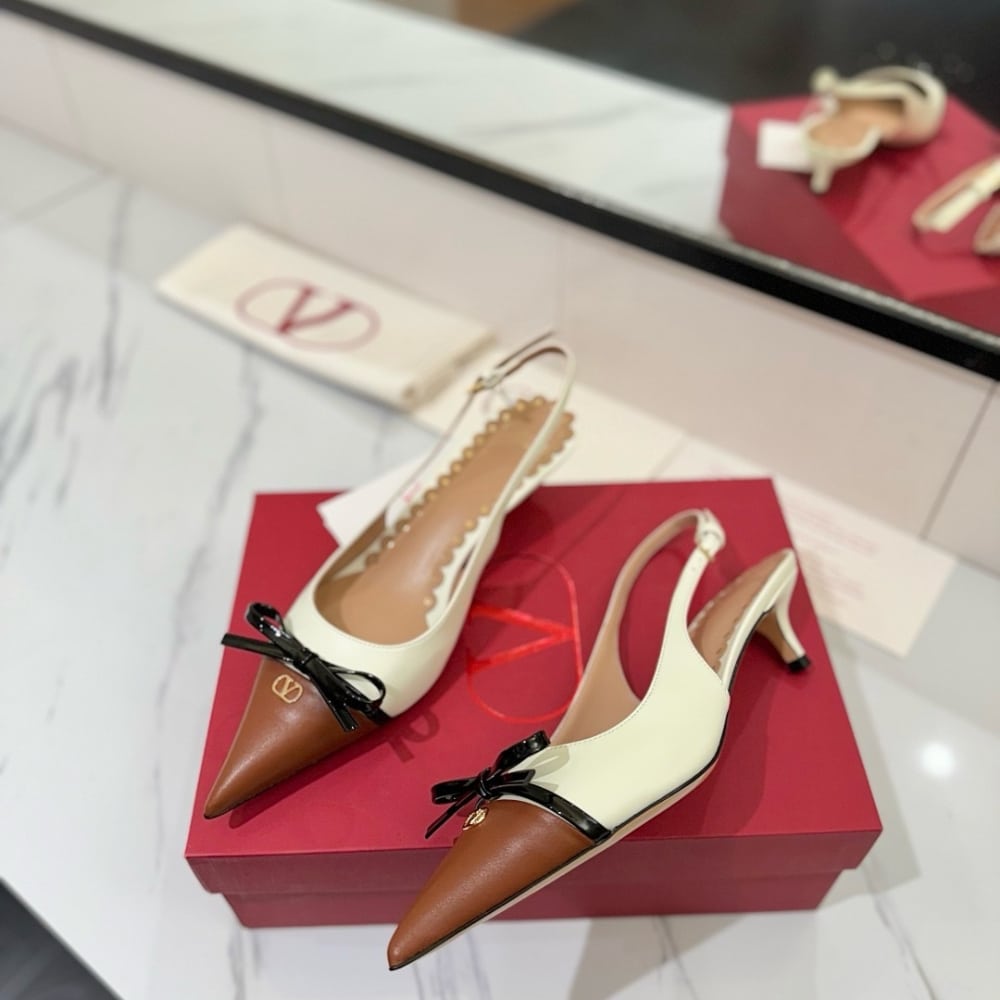 VALENTINO BEPOINTY SLINGBACK PUMPS IVORY AND TOBACCO 6W2S0LL3YEA CVM