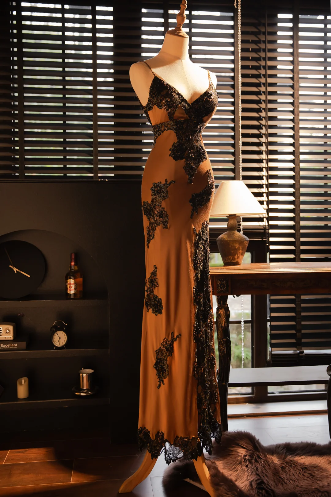 Elegant Spaghetti Straps Sheath Lace Beading Vintage Long Evening Party Dress, D943