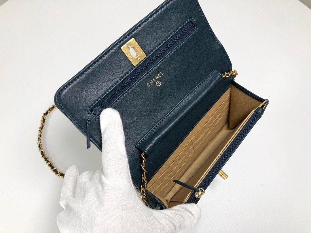 Chanel CC Wallet on chain