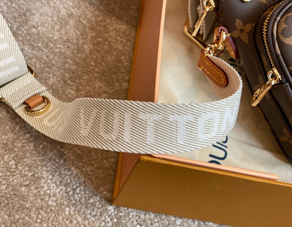 LOUIS VUITTON  Monogram Utility Phone Sleeve