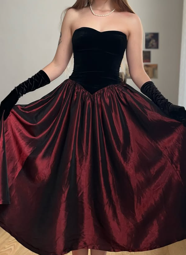 Vintage A Line Strapless Black Velvet Burgundy Satin Prom Dress Evening Dress SH6074