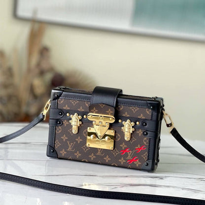 Louis Vuitton PETITE MALLE EAST WEST M45943