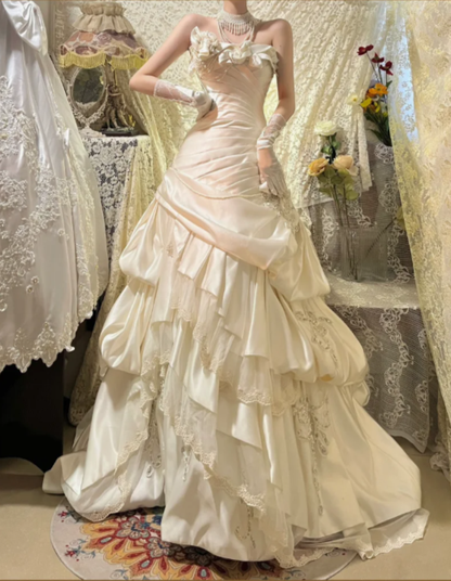 Vintage Ivory A Line Strapless 3D Floral Layered Satin Wedding Dress Prom Dress SH5881