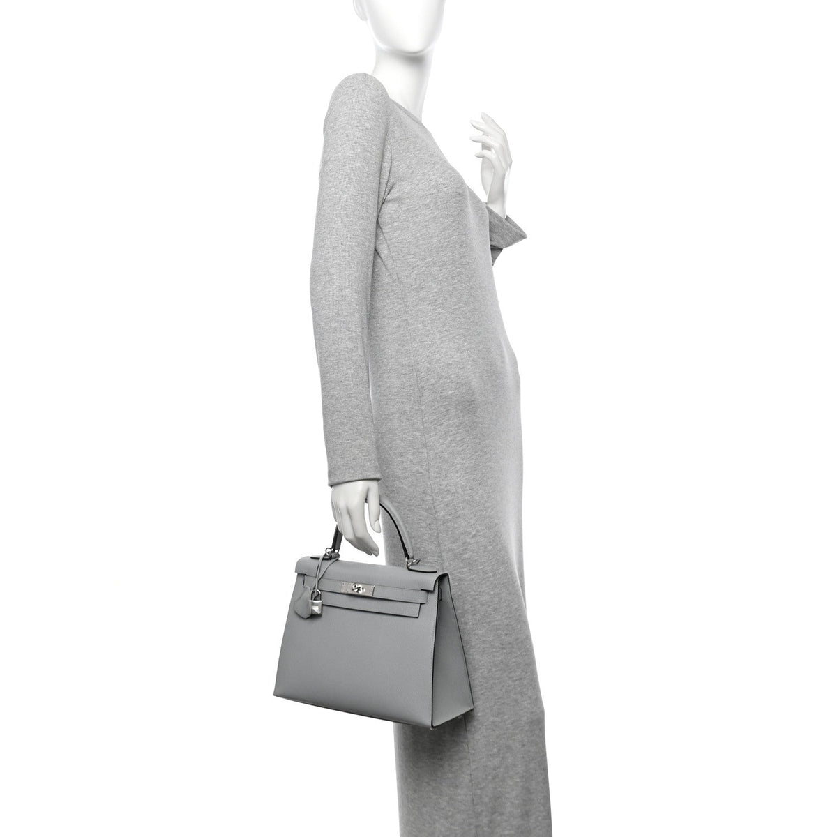 Epsom Kelly Sellier 28 Bleu Glacier