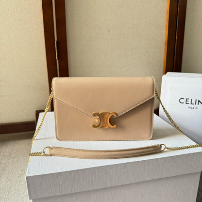 WALLET ON CHAIN MARGO in Shiny calfskin
