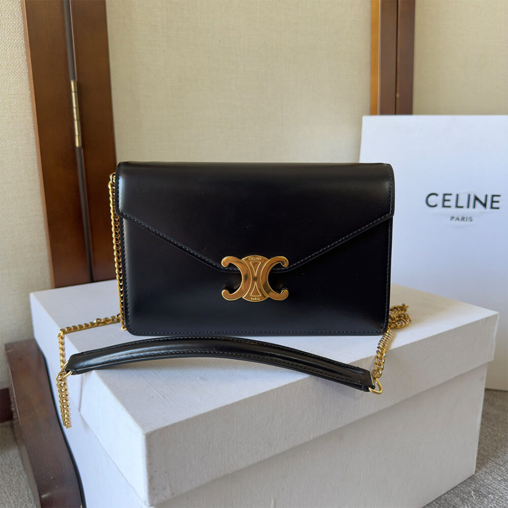 WALLET ON CHAIN MARGO in Shiny calfskin