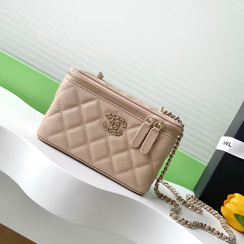 Chanel Long Vanity with chain