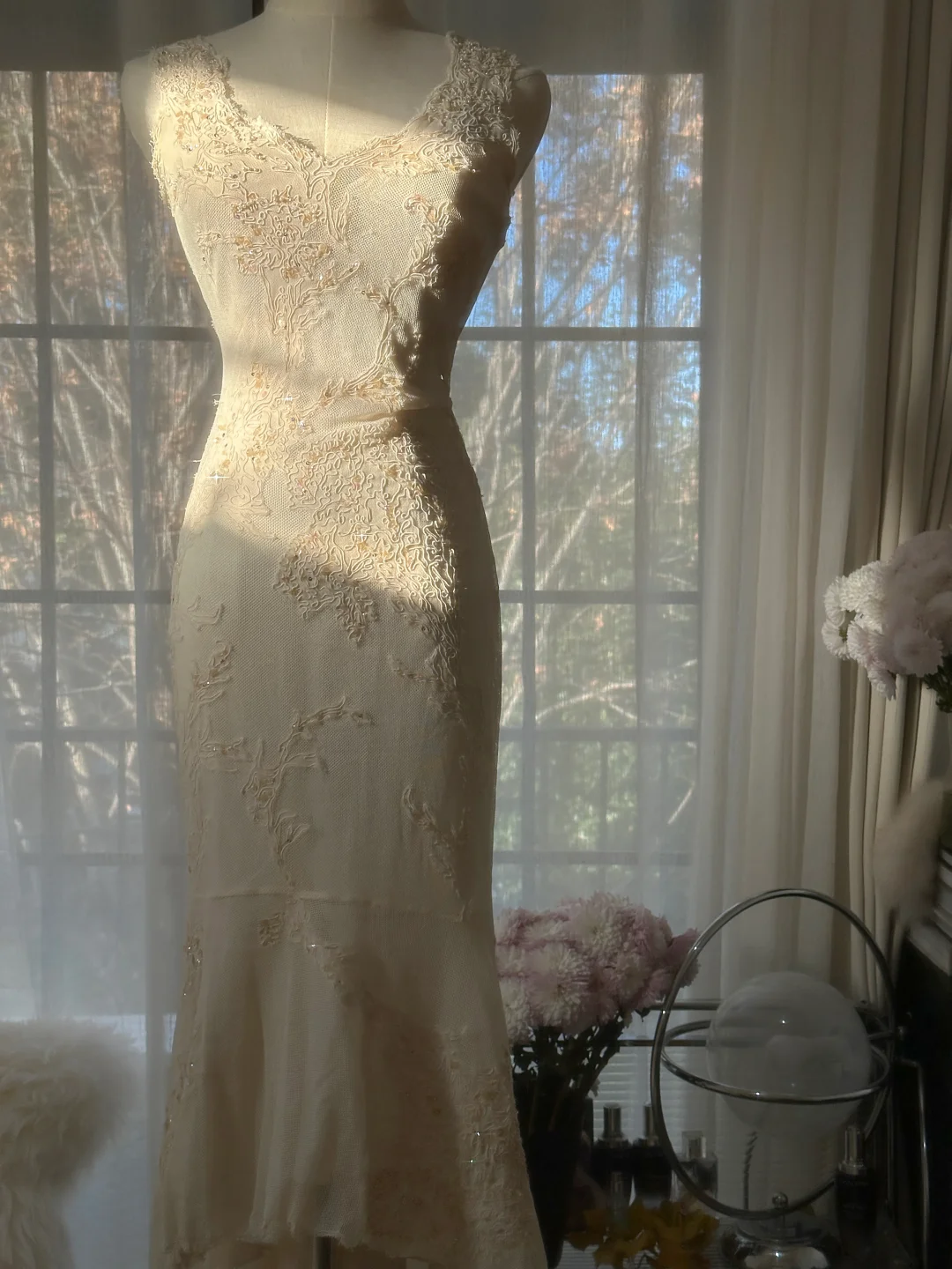 Elegant Sleeveless Ivory Mermaid Chiffon Ankle Length Vintage Party Dress, D950