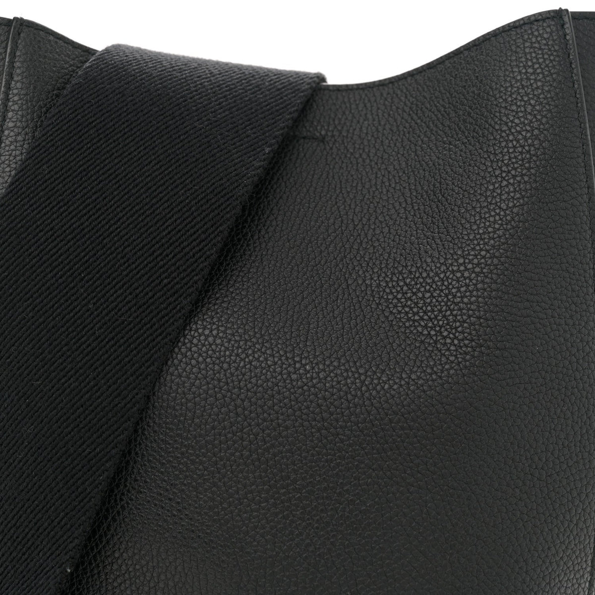 Soft Grained Calfskin Small Sangle Bucket Bag Black