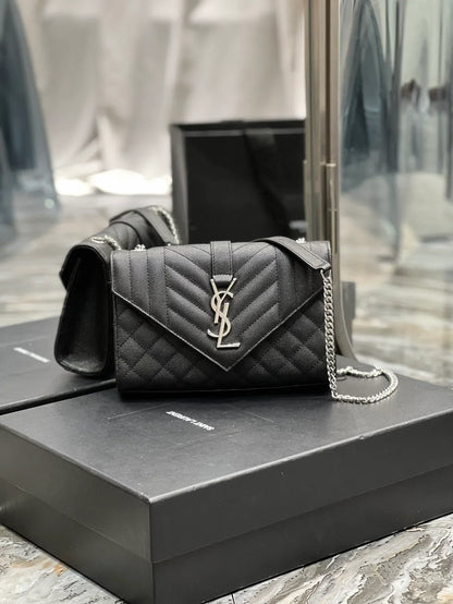 Ysl Envelope Bag 21cm 526286 02