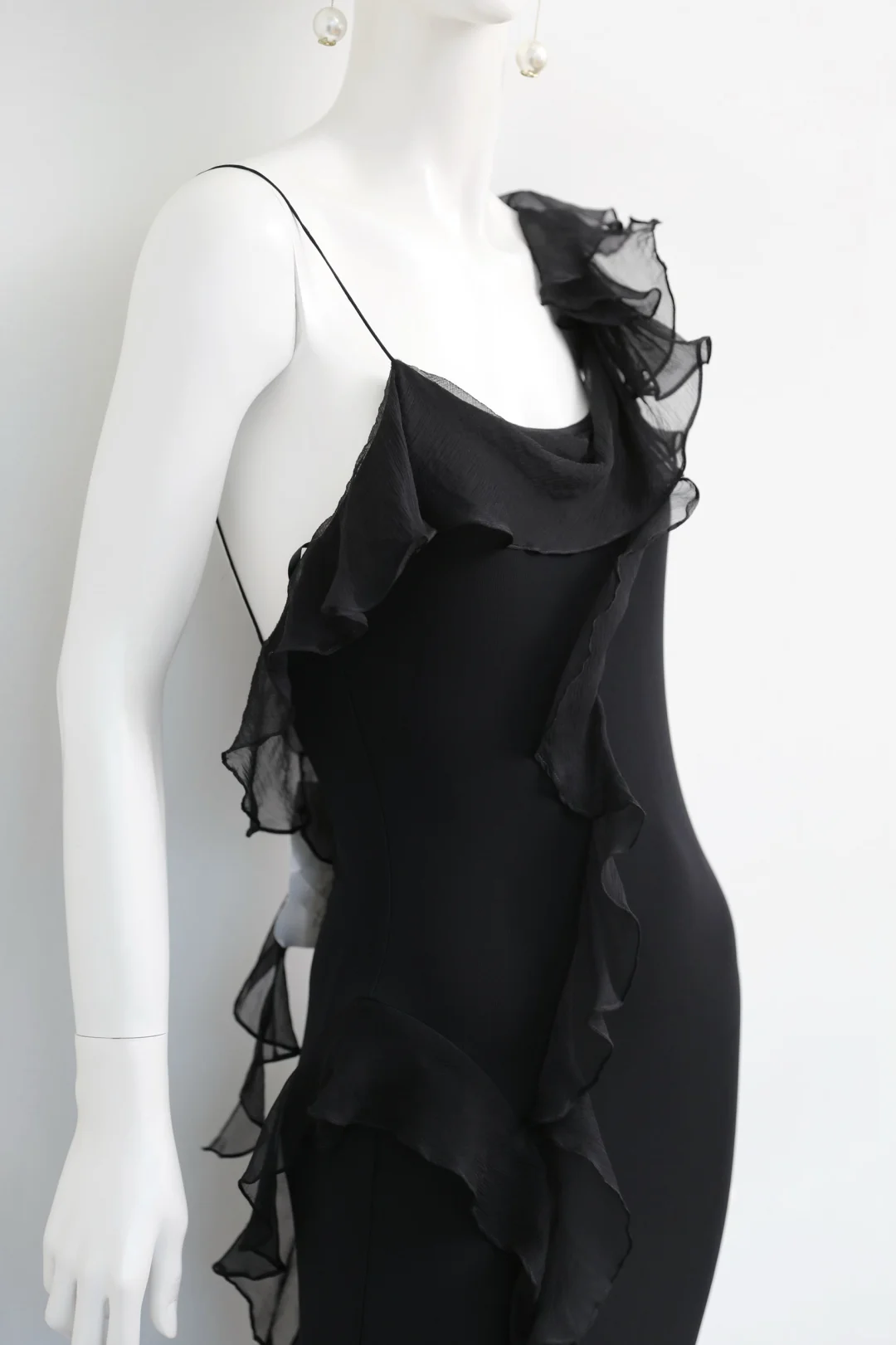Vintage Flowy Sheath Straps Ruffle Black Chiffon Long Prom Dress Evening Dress SH5135