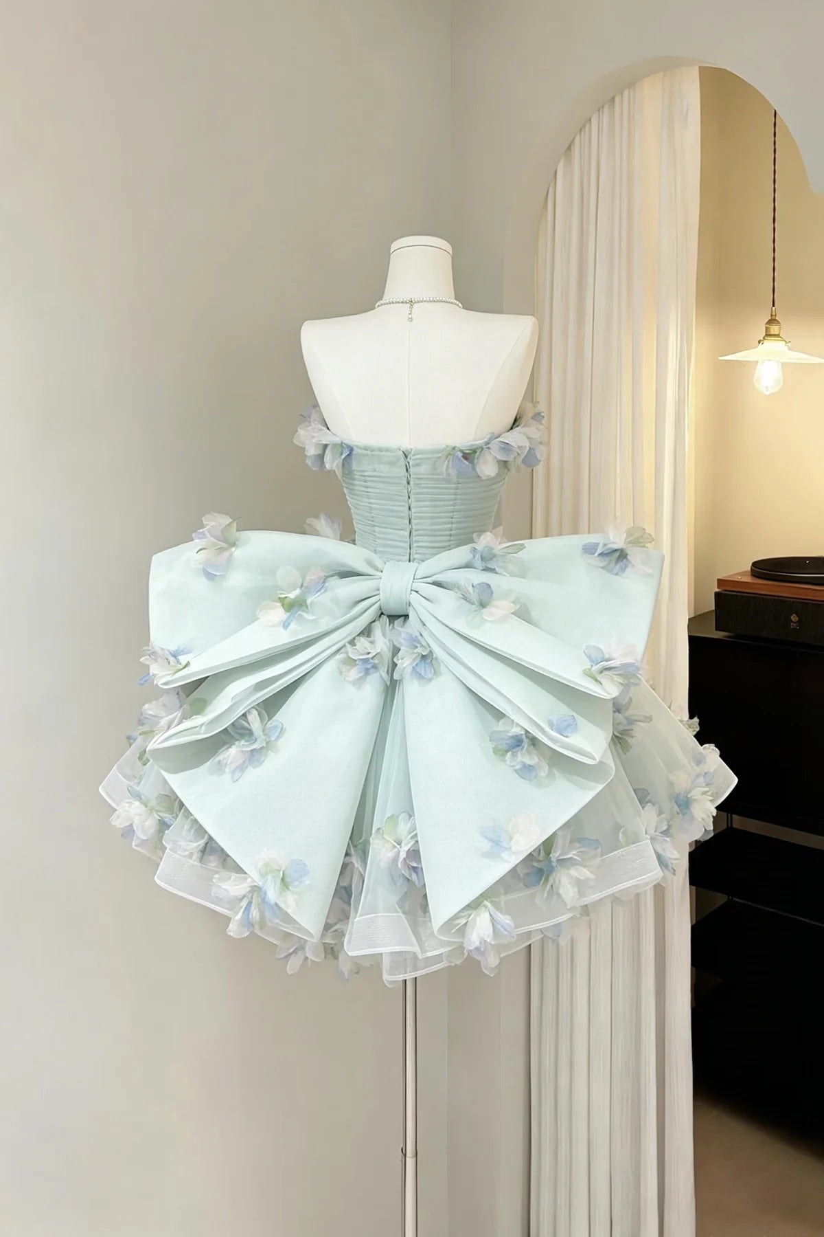 New Arrival Homecoming Dress Strapless  Flouncing Pleated Bowknot Short Prom Dress Back to School Outfits Party Dress  D6006