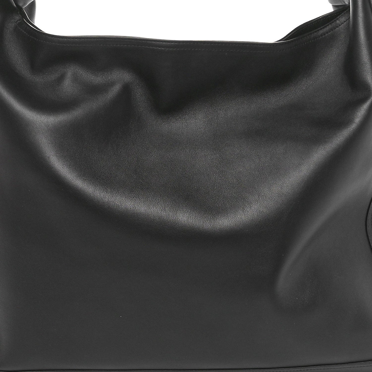 Silky Calfskin Large Hop Black