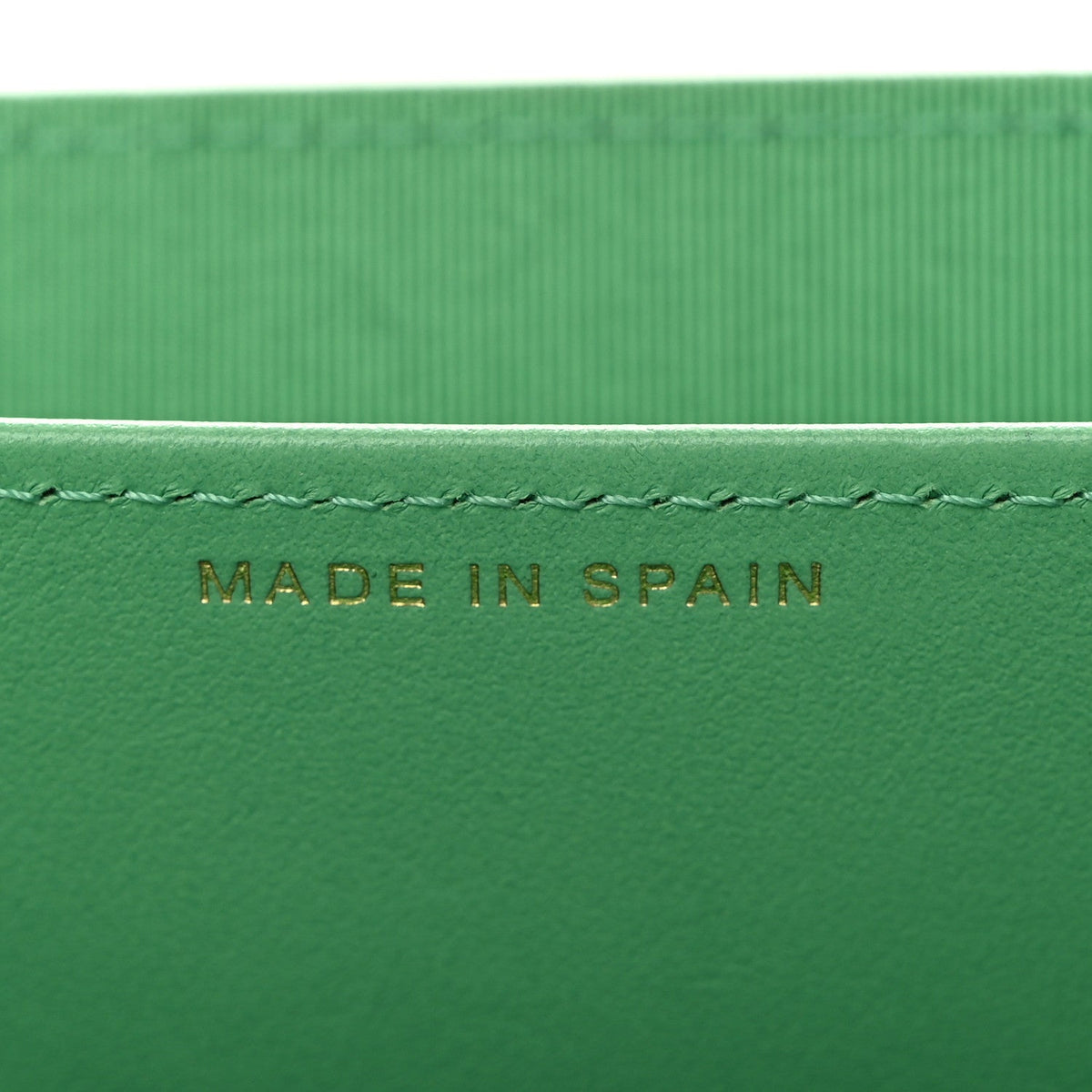Caviar Quilted Flap Card Holder On Chain Light Green