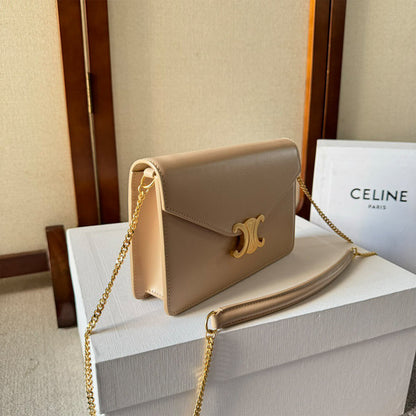 WALLET ON CHAIN MARGO in Shiny calfskin