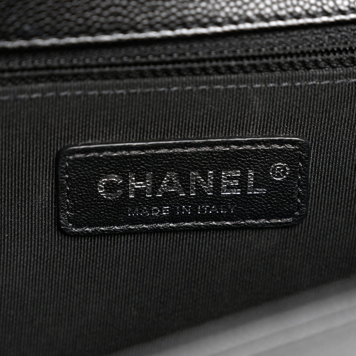Caviar Quilted New Medium Boy Flap Black