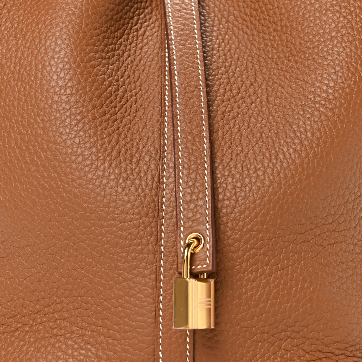 Taurillon Clemence Picotin Lock 22 MM Gold