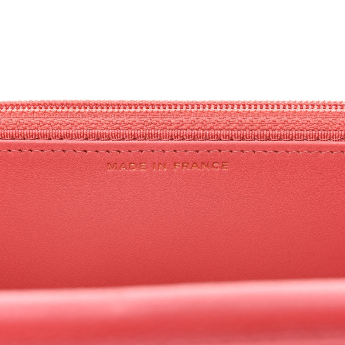 Caviar Quilted Wallet on Chain WOC Pink
