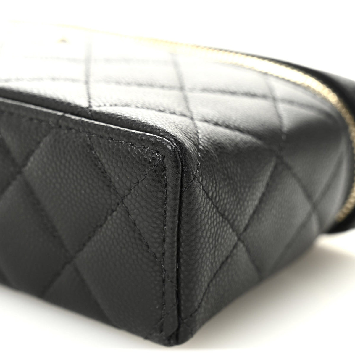 Caviar Quilted Top Handle Slim Vanity With Chain Black