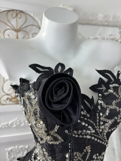Vintage Black A Line Strapless Shiny Beaded Pleated Satin Prom Dress Sweet 16 Dress SH5982