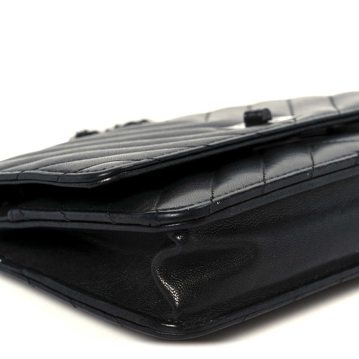 Sheepskin Chevron Reissue Wallet On Chain WOC So Black