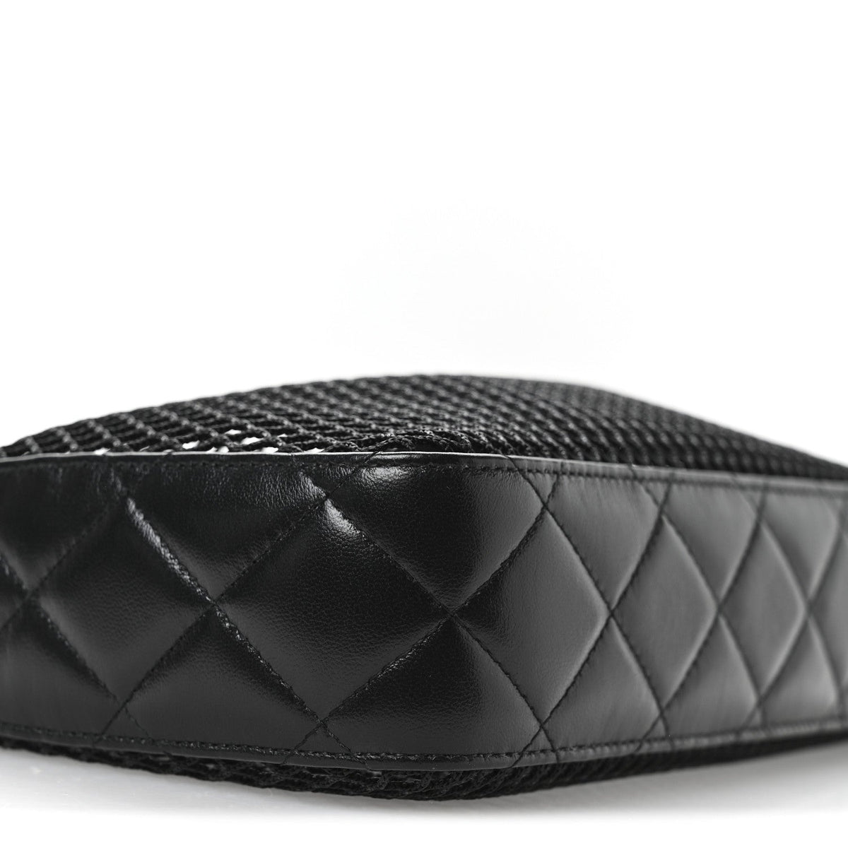Mesh Shiny Lambskin Clutch With Chain Black