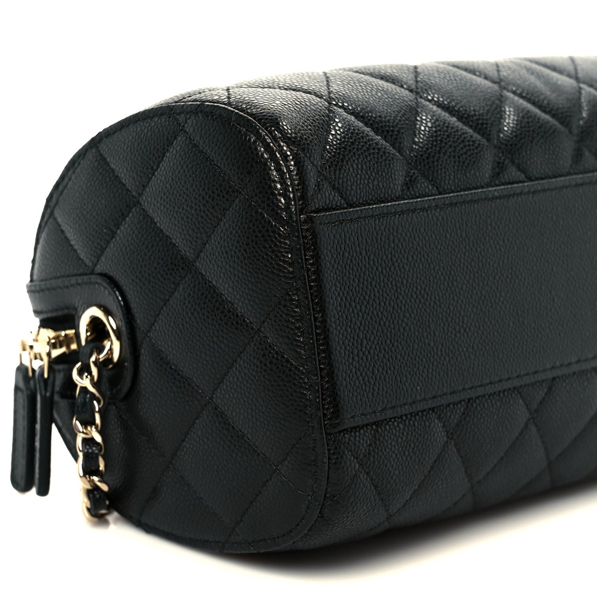 Caviar Quilted Barrel Clutch With Chain Black