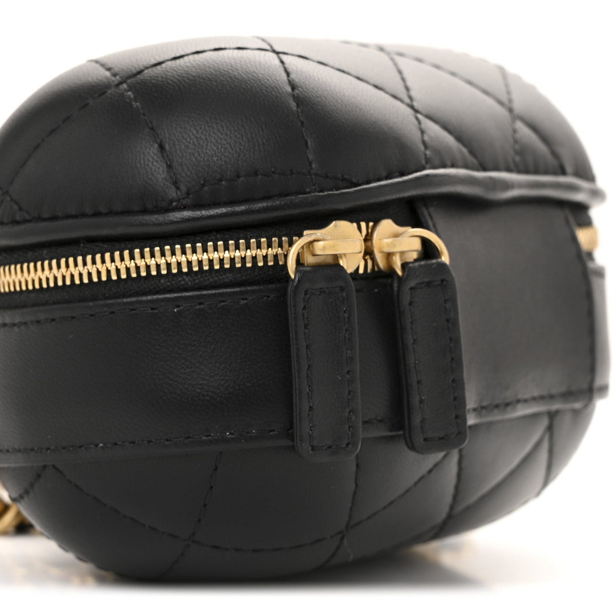 Lambskin Quilted CC Bubble Vanity Case With Chain Black