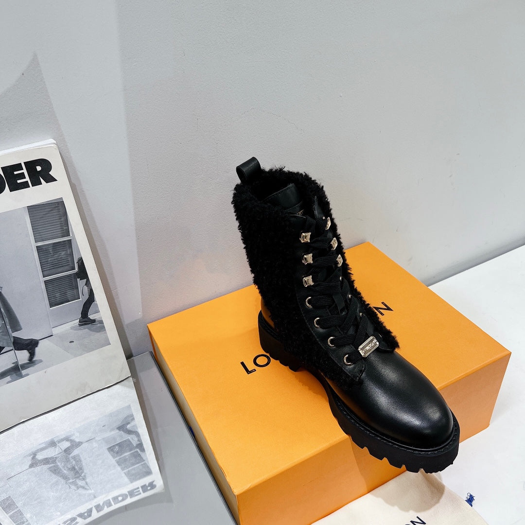 Premium LUV BOOTS 009