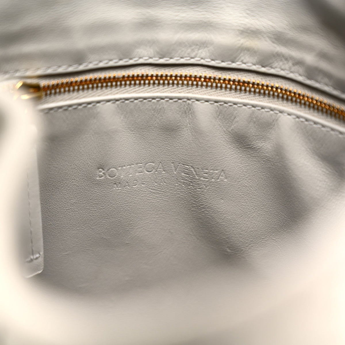 Suede Intrecciato Small Hop Sterling