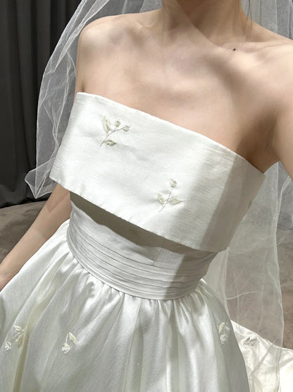 Minimalist Wedding Dress Strapless Pleated Wedding Dress   D4605