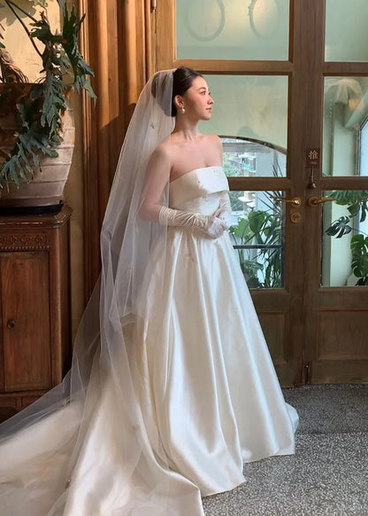 Minimalist Wedding Dress Strapless Pleated Wedding Dress   D4605