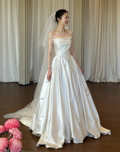 Minimalist Wedding Dress Strapless Pleated Wedding Dress   D4613