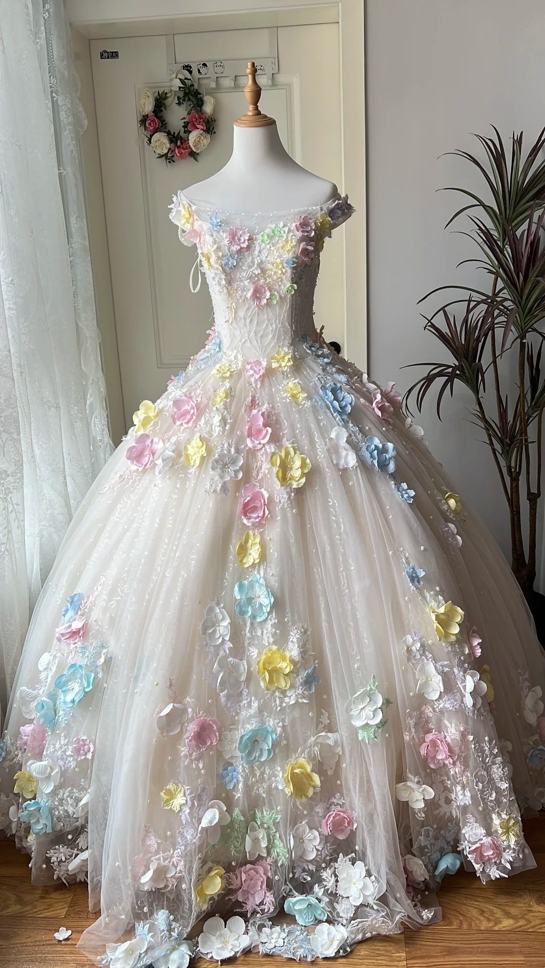 New Arrival Prom Dress Off Shoulder Tulle Pleated Floral Evening Dress Quinceanera Dress Ball Gown      D4677