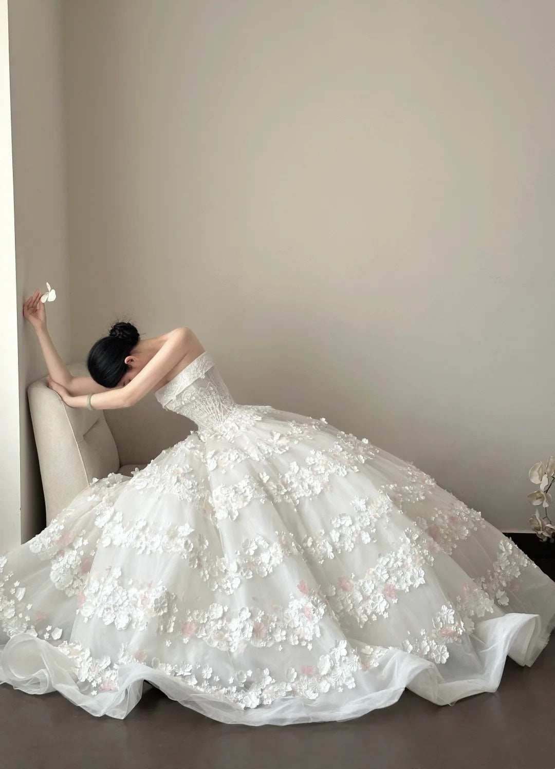 Elegant Wedding Dress Strapless Floral Wedding Dress  D4719