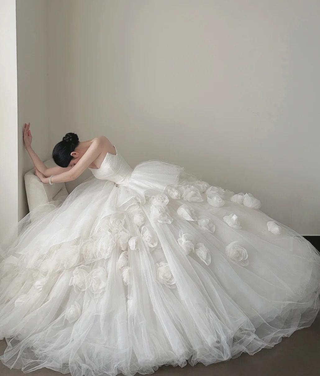Stunning Wedding Dress Sweetheart Pleated Tulle Flower Wedding Dress  D4720