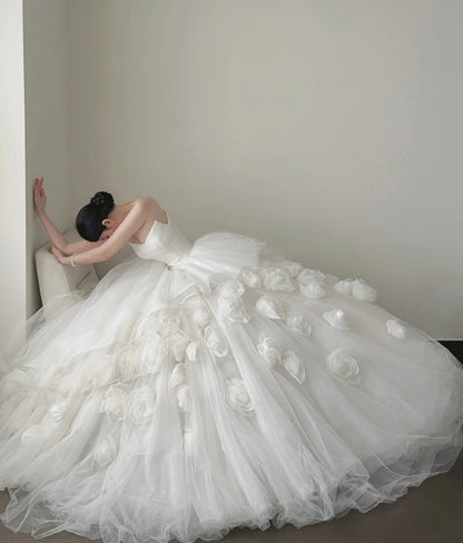 Stunning Wedding Dress Sweetheart Pleated Tulle Flower Wedding Dress  D4720