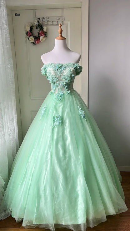 Beauty Ball Gown Light Green Strapless Pleated Tulle Prom Dresses Evening Gala Gown Birthday Party Dress       D4742