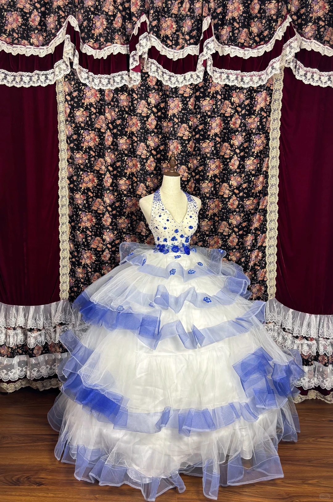 Vintage Blue-White Ball Gown Beaded Layered Organza Prom Dress Sweet 16 Dress SH5793