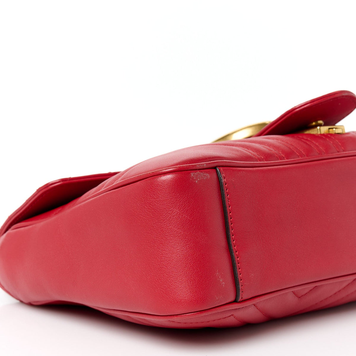Calfskin Matelasse Medium GG Marmont Shoulder Bag Hibiscus Red
