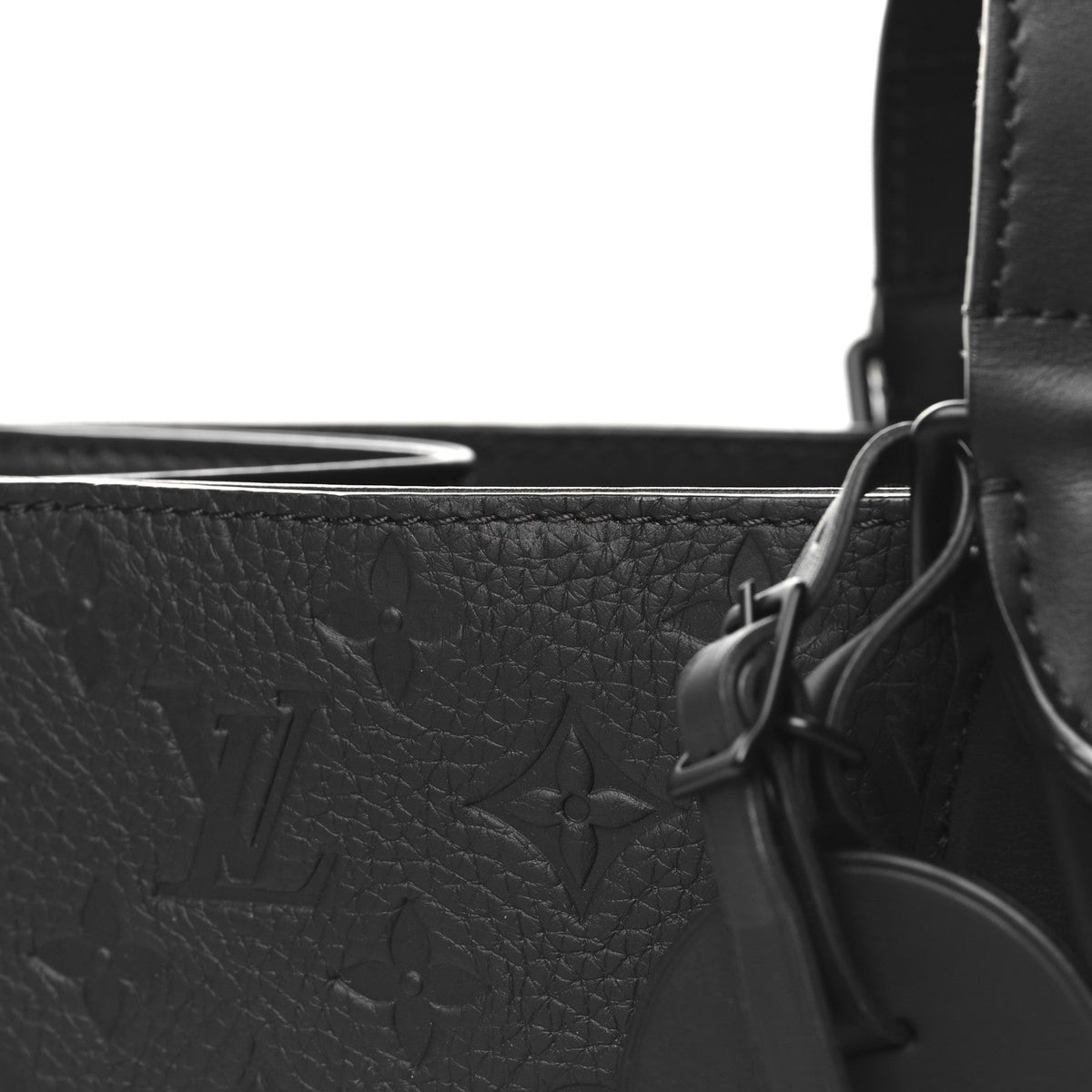 Taurillon Monogram Sac Plat 24H Black